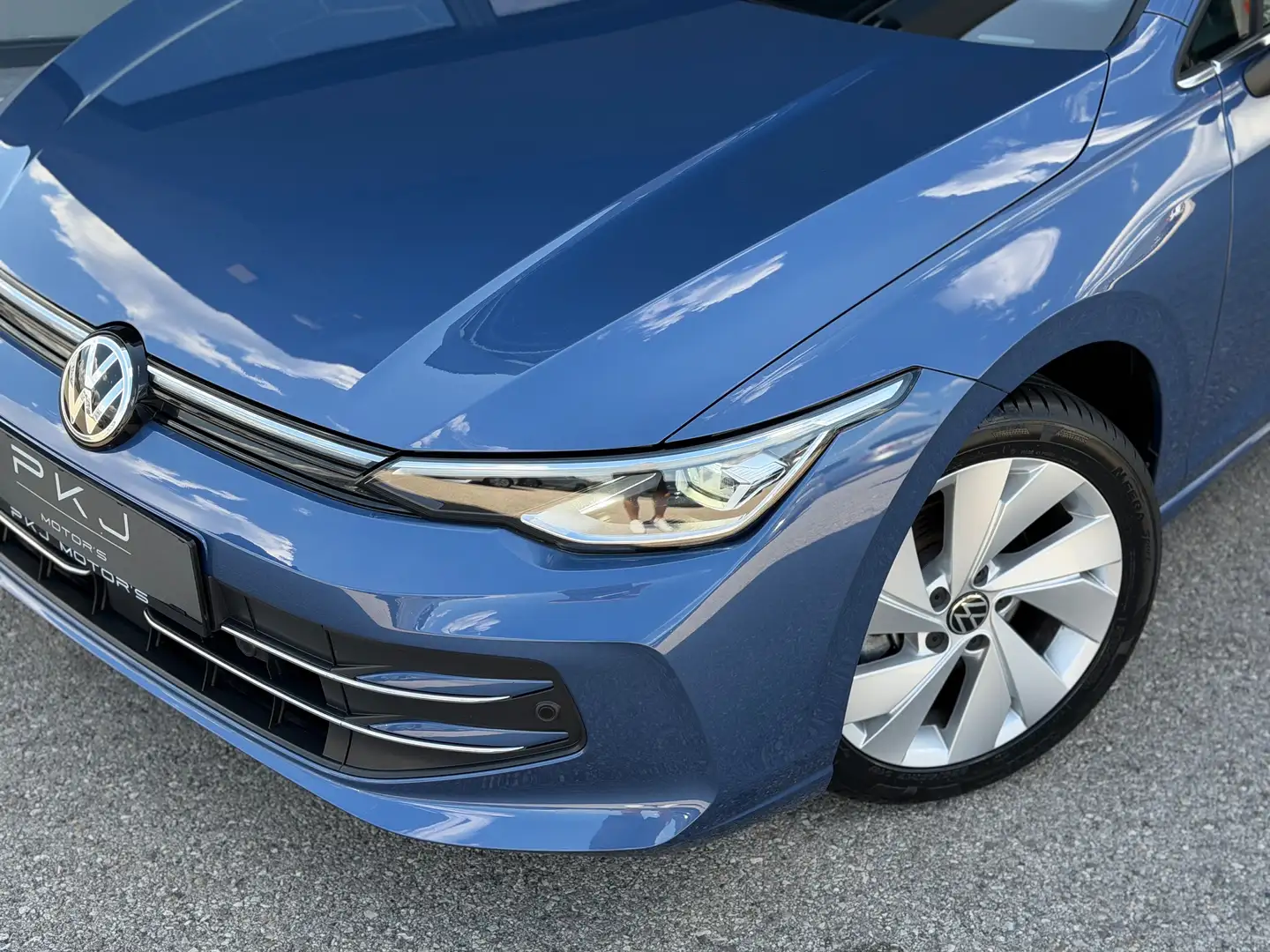Volkswagen Golf Golf 8 2.0 TDI Business  1.BESITZ Blau - 2