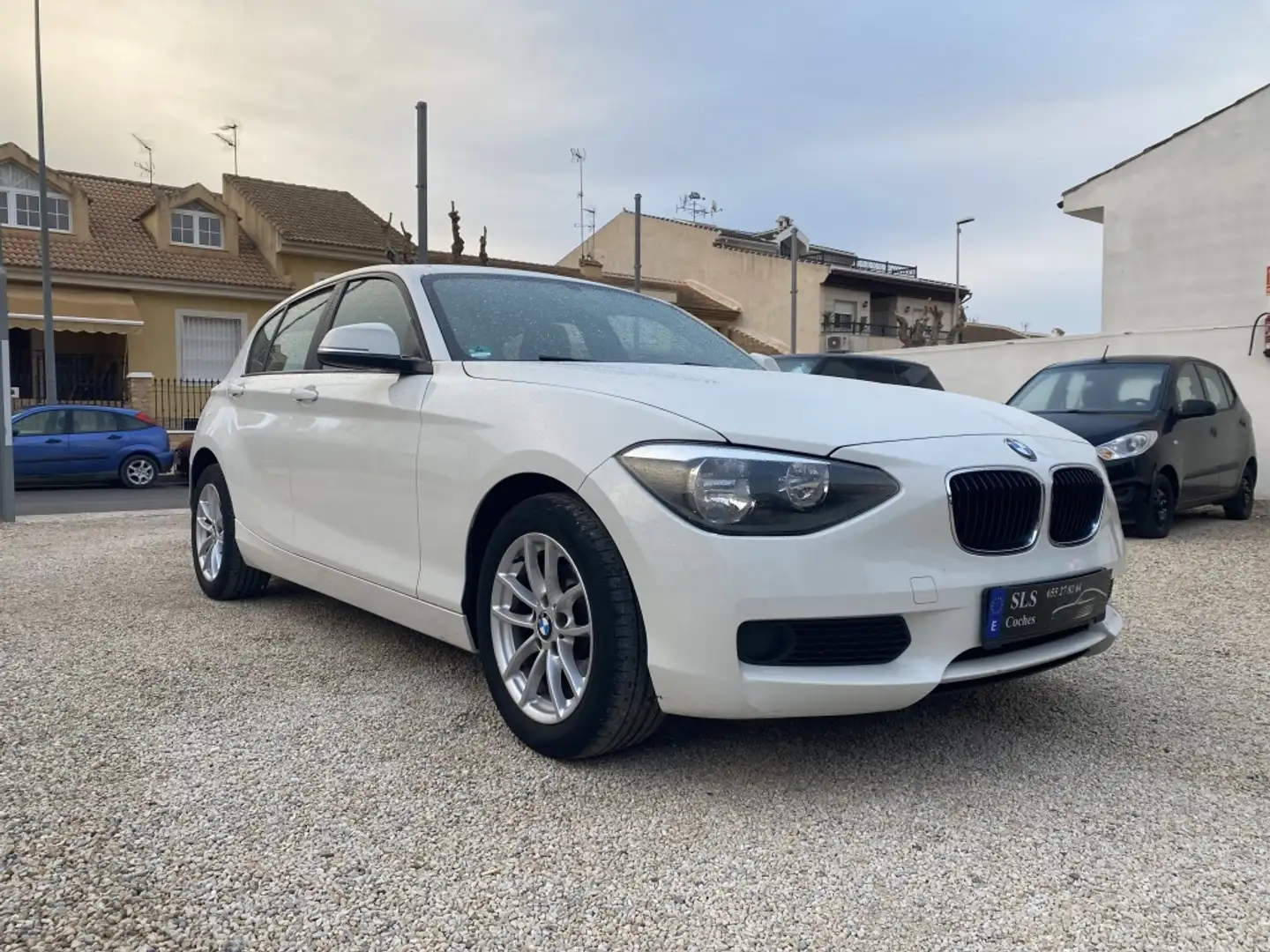 BMW 116 114i Blanco - 2