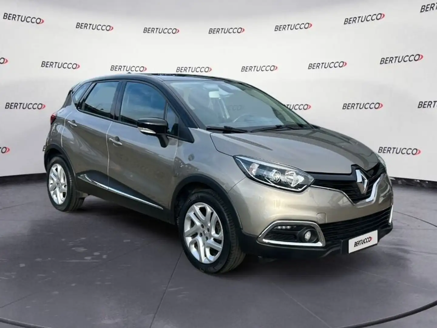 Renault Captur TCe 120 CV EDC Start&Stop Energy Intens Brons - 1