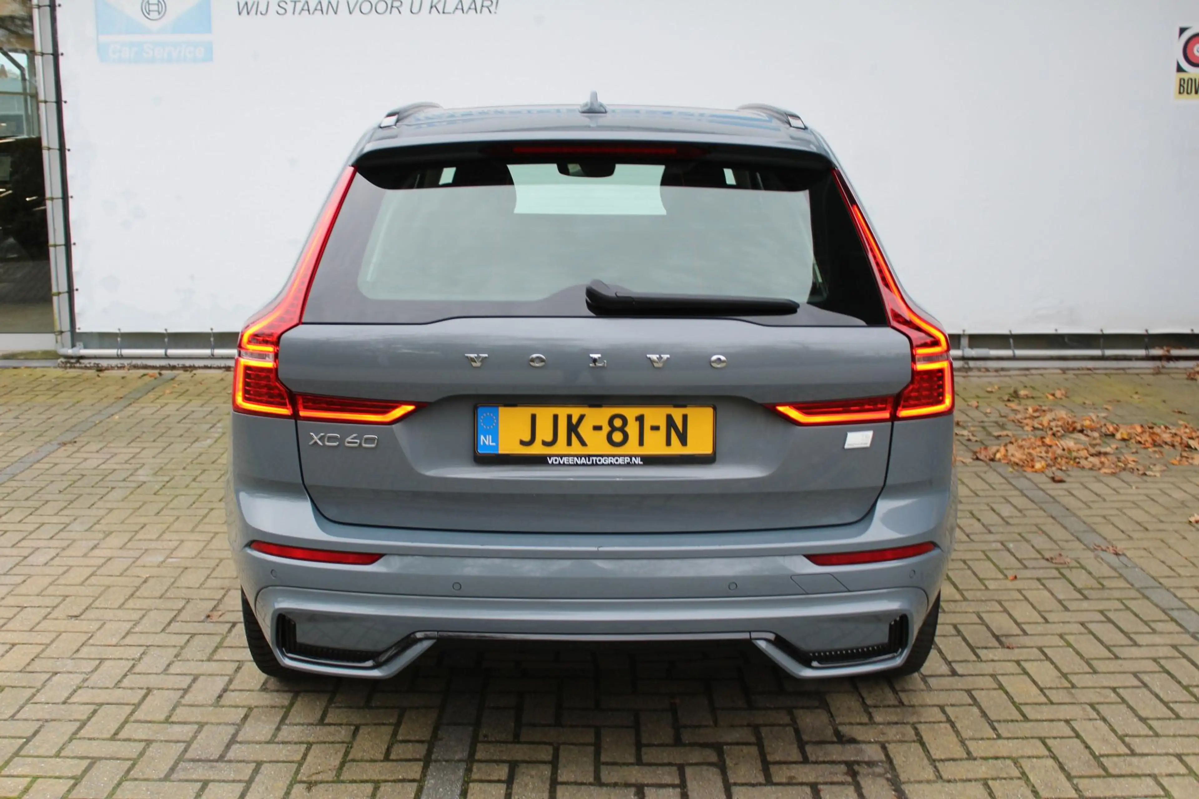 Volvo XC60 2.0 T6 Plug-in hybrid AWD Plus Dark | Incl. 12 maa — photo 9