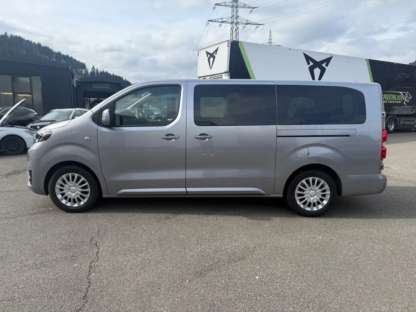 Toyota Proace Verso L2*9Sitzer/Navigation/Carplay* Argent - 2