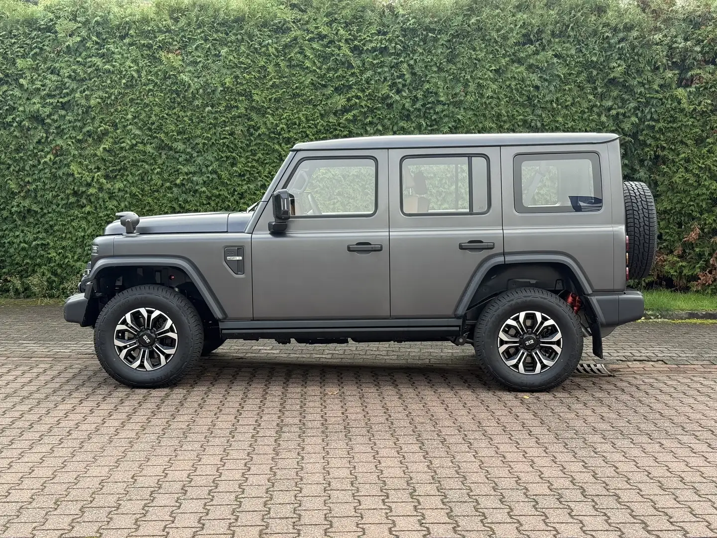 Sonstige Marken Sonstige 212 ORTNER 4X4 Offroad Customs Grau - 2