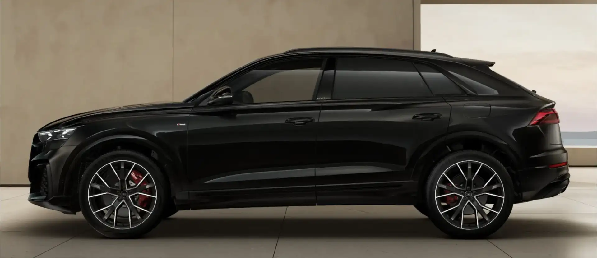 Audi Q8 55 TFSIe S-Line 4W sturing Pano Tour Park City B&O Zwart - 2