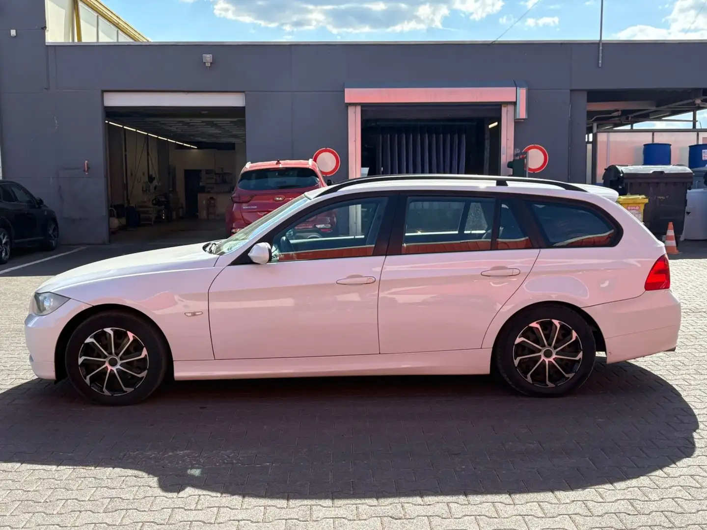 BMW 318 Touring M-Paket AHK Klima Alpinaweiss Blanco - 2