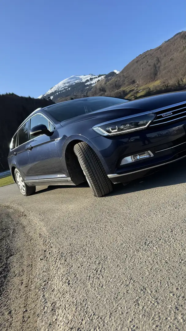 Volkswagen Passat Variant 2.0 TDI Bluemotion - 4Motion - Highline Blau - 1