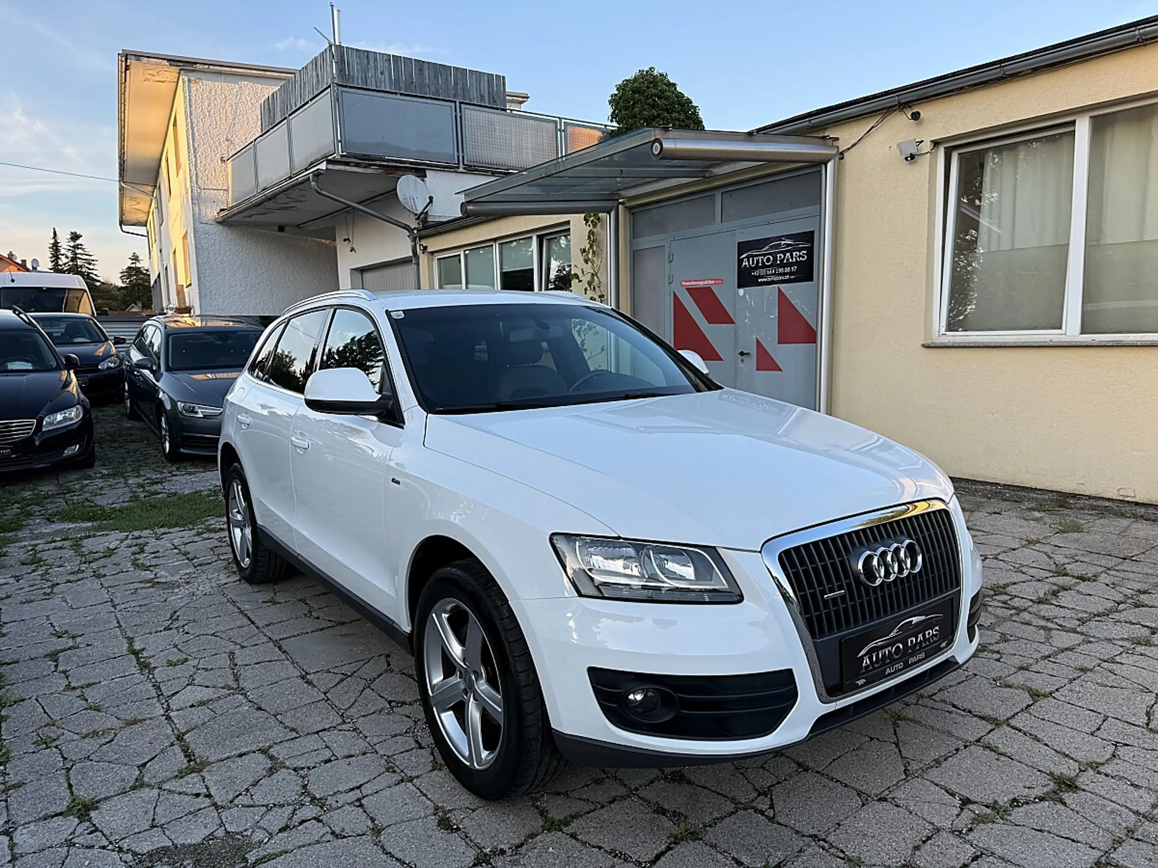 Audi Q5 2,0 TDI quattro SLine-1.BESITZ-LEDER-1/3 ZINSFR... — photo 3