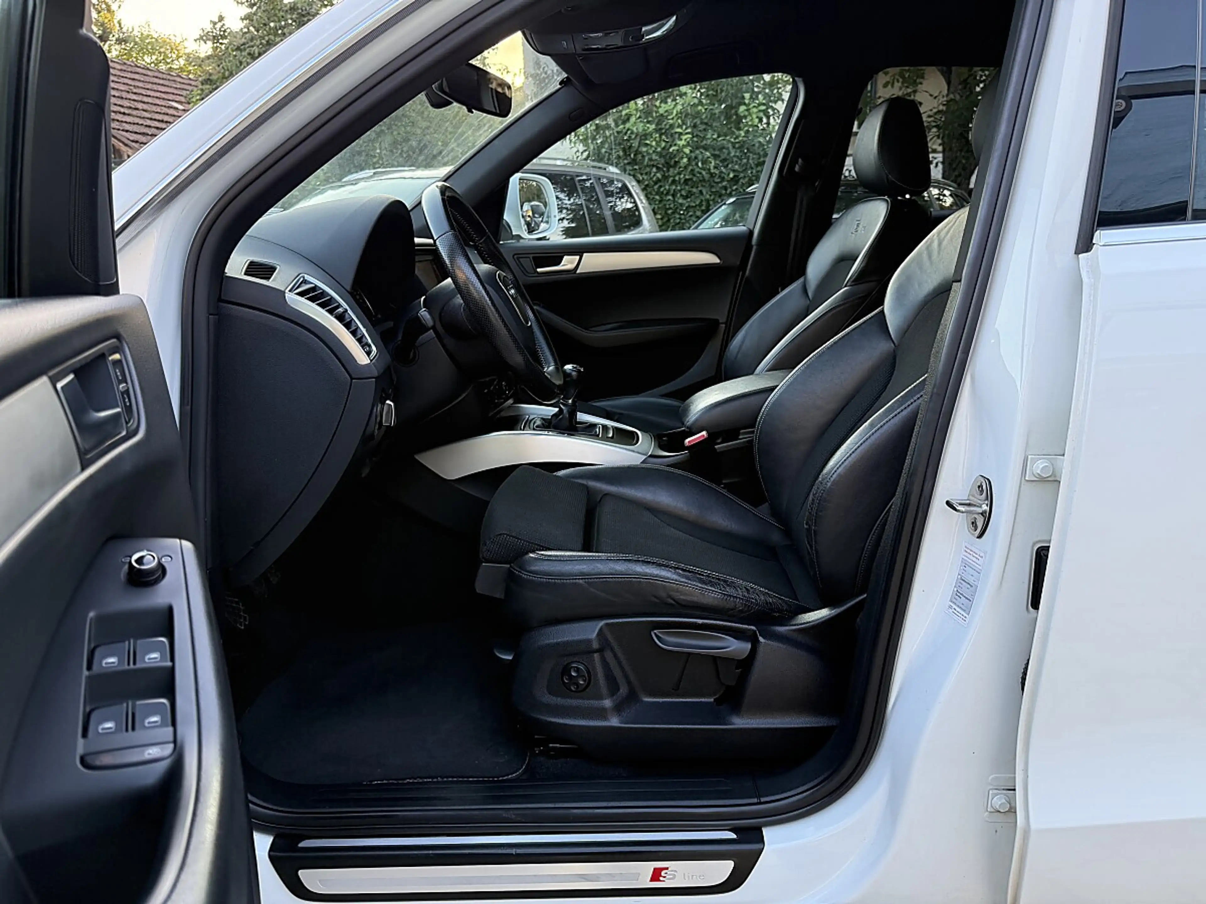 Audi Q5 2,0 TDI quattro SLine-1.BESITZ-LEDER-1/3 ZINSFR... — photo 10