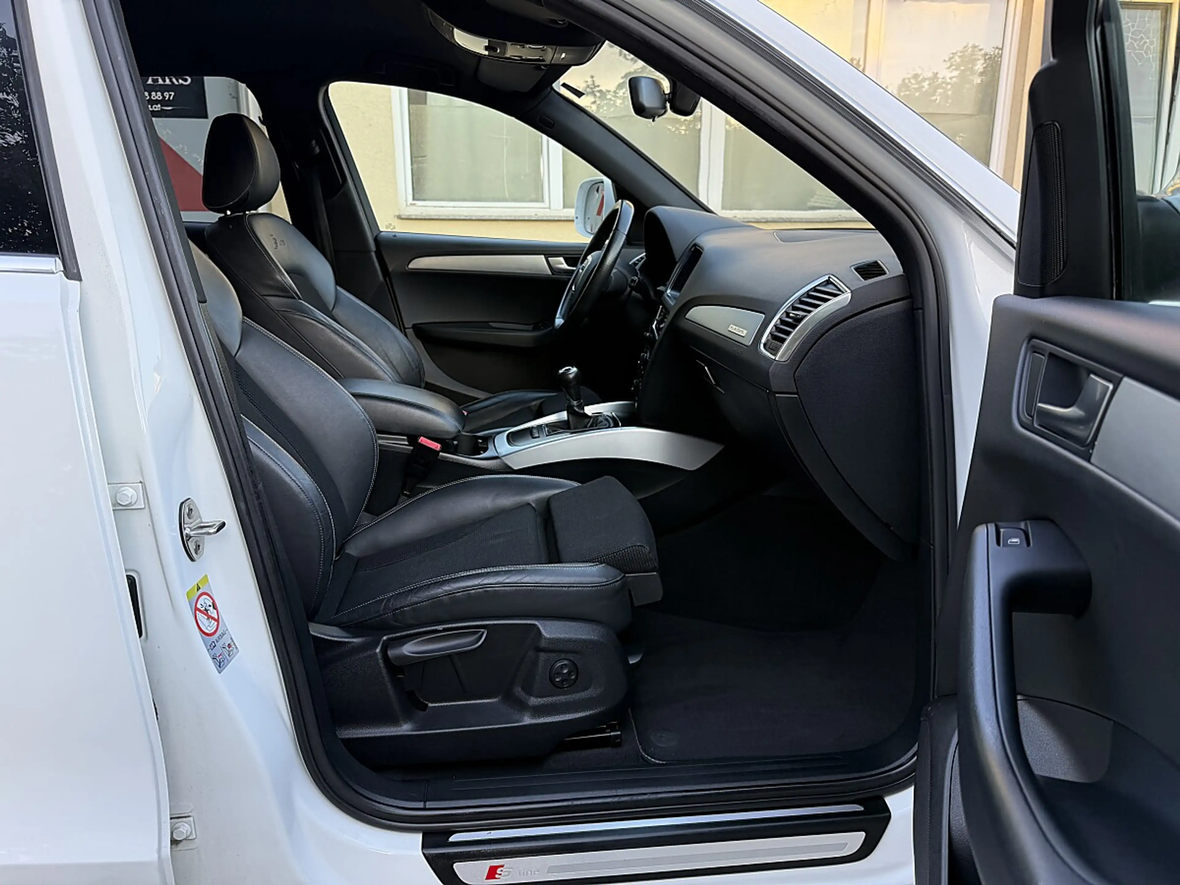 Audi Q5 2,0 TDI quattro SLine-1.BESITZ-LEDER-1/3 ZINSFR... — photo 12