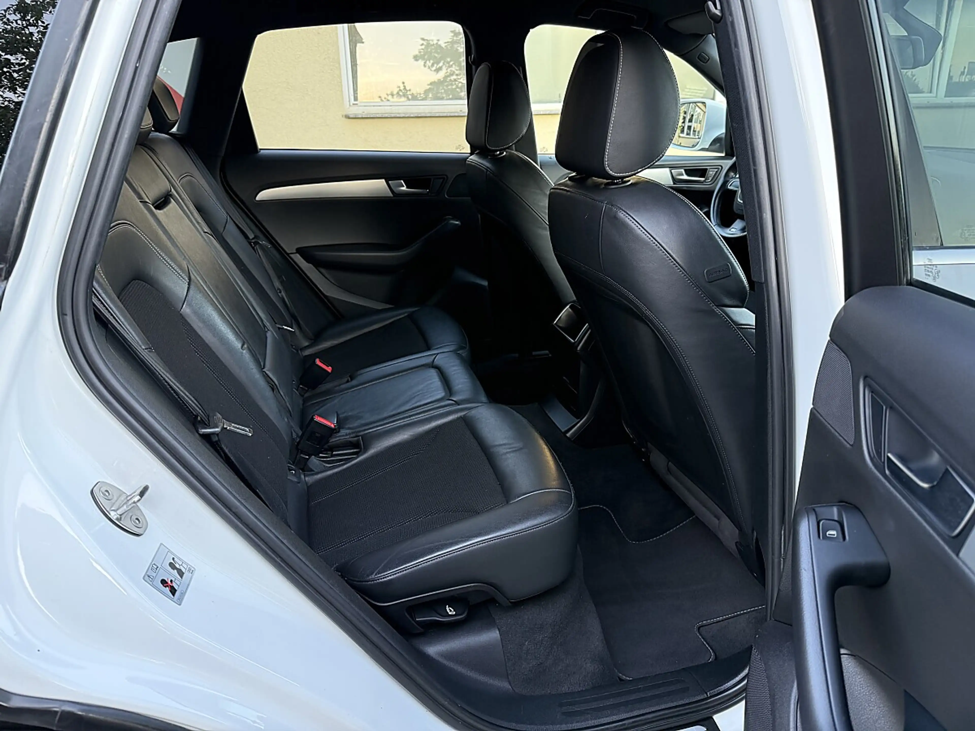Audi Q5 2,0 TDI quattro SLine-1.BESITZ-LEDER-1/3 ZINSFR... — photo 13