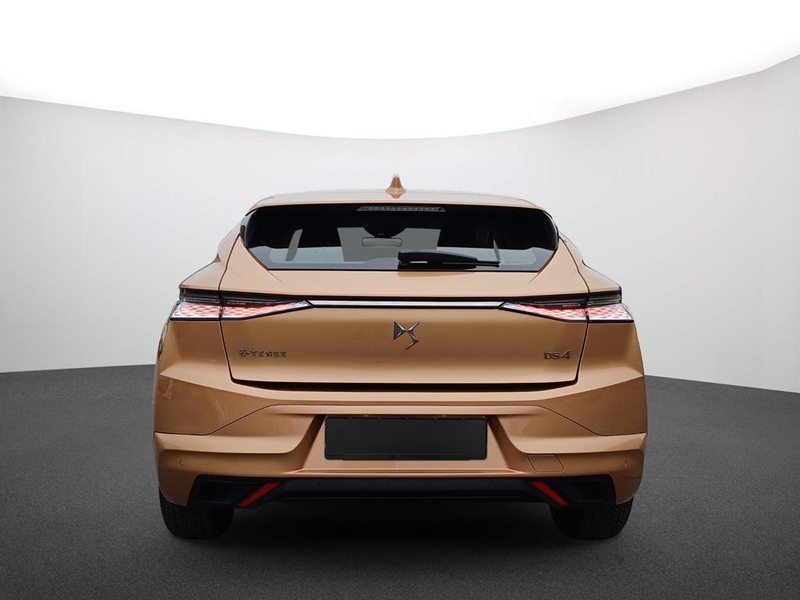 DS Automobiles DS 4 BASTILLE+ E-TENSE — photo 3