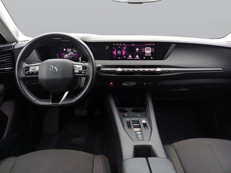 DS Automobiles DS 4 BASTILLE+ E-TENSE — photo 9