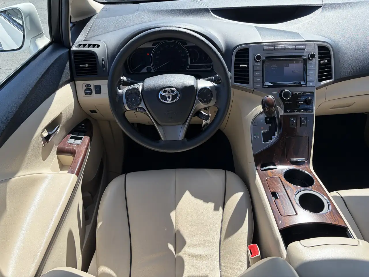Toyota Venza снимка Toyota Venza