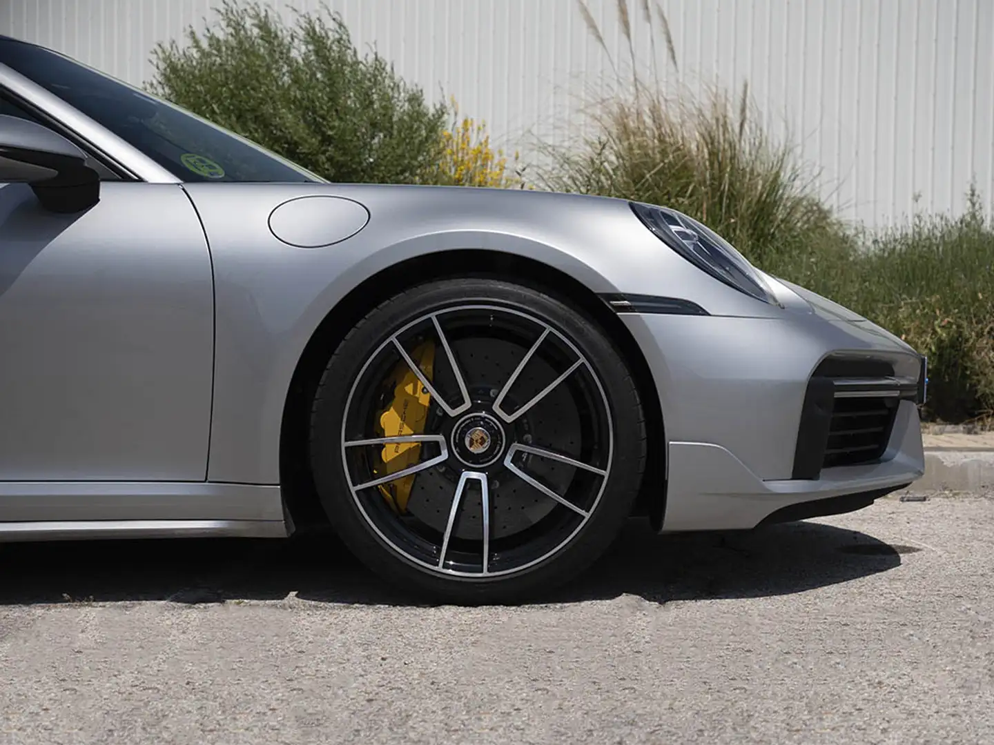Porsche 992 Turbo S Coupé PDK Argent - 2