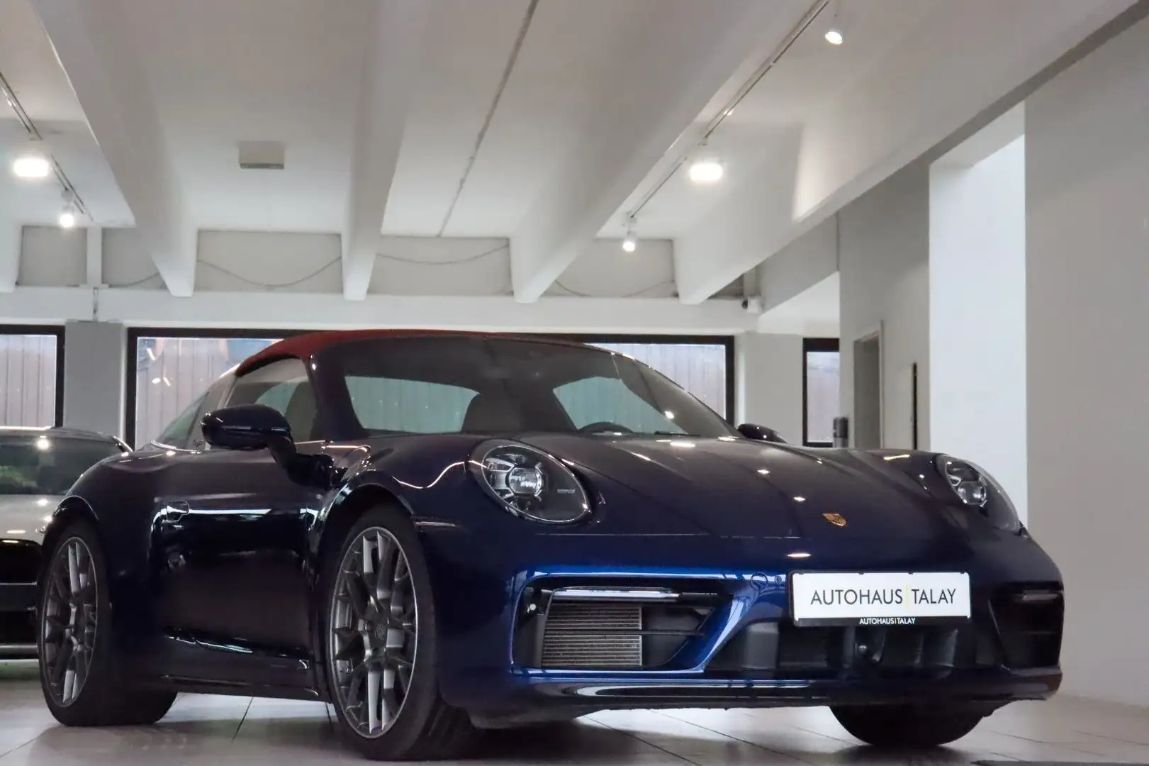 Porsche 911 Targa 4 360°/ACC/Matrix/Lenkradhzg. Bleu - 2