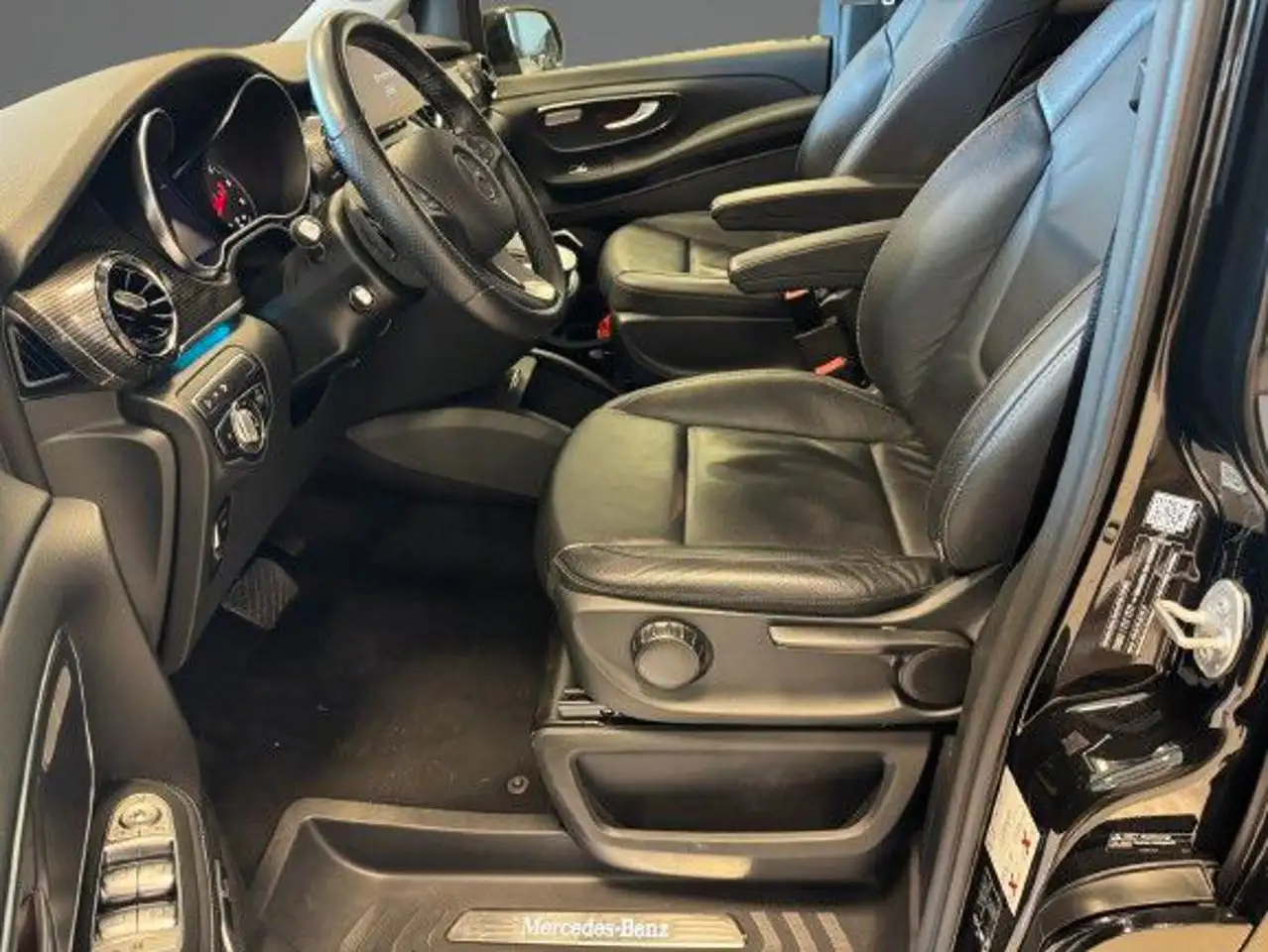 Mercedes-Benz V 300 d Automatic 4Matic Premium Extralong 8 Posti N1 6