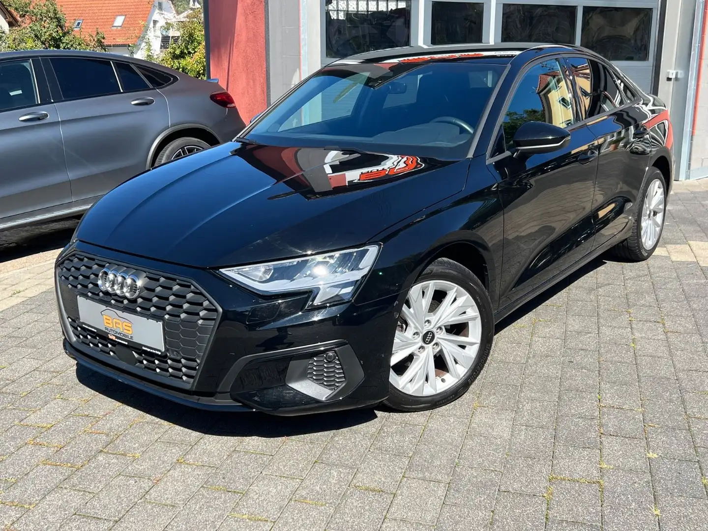 Audi A3 Limousine 30TDI S TRON*ACC*LED*NAVI*ASSISTENT Schwarz - 1