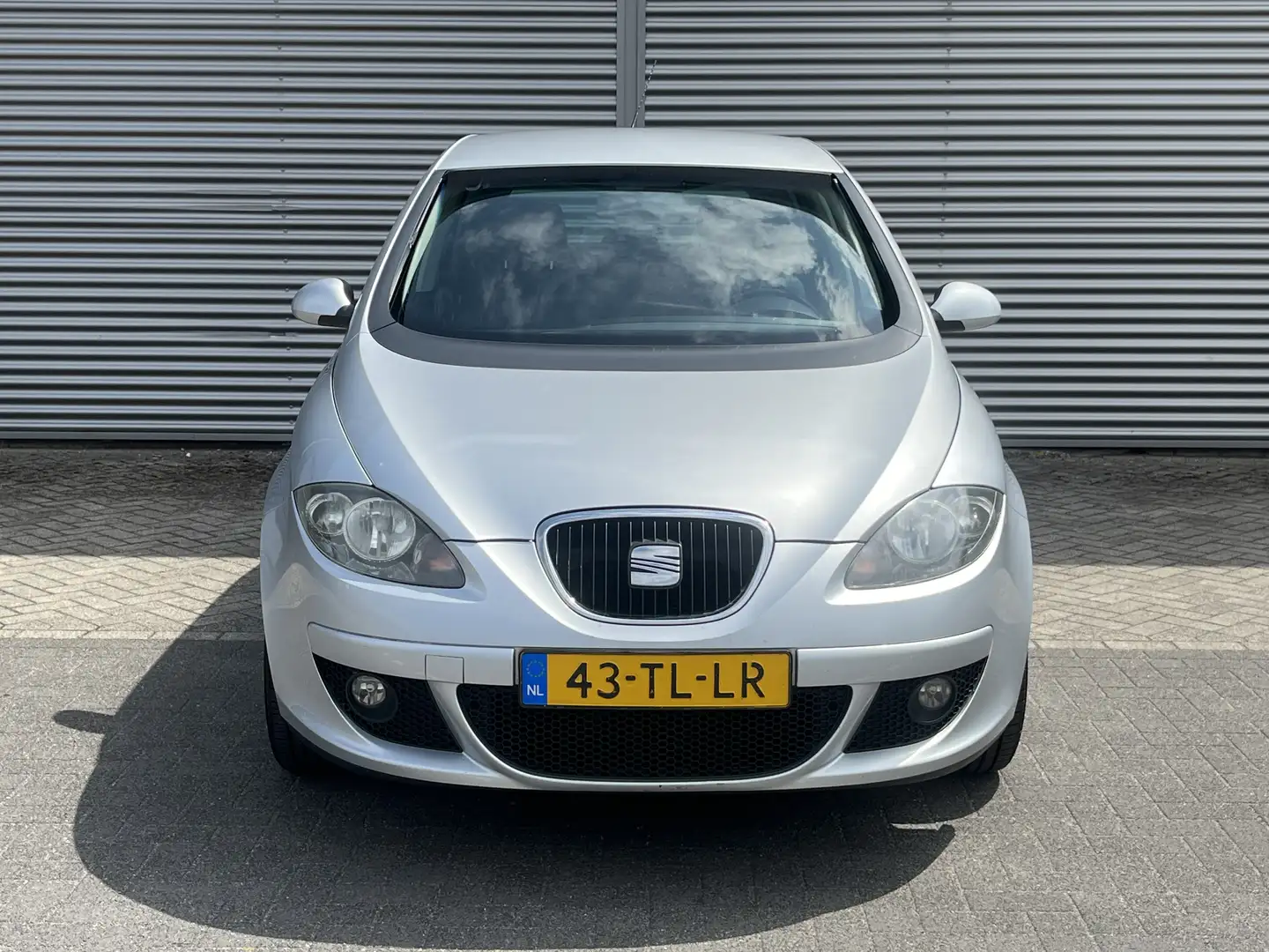 SEAT Altea 1.6 Lifestyle Gris - 2