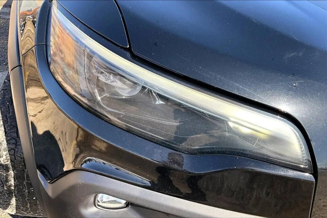 Jeep Cherokee снимка Jeep Cherokee