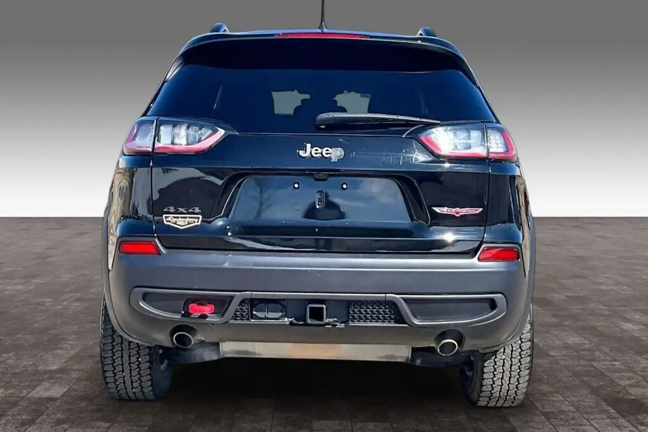 Jeep Cherokee снимка Jeep Cherokee