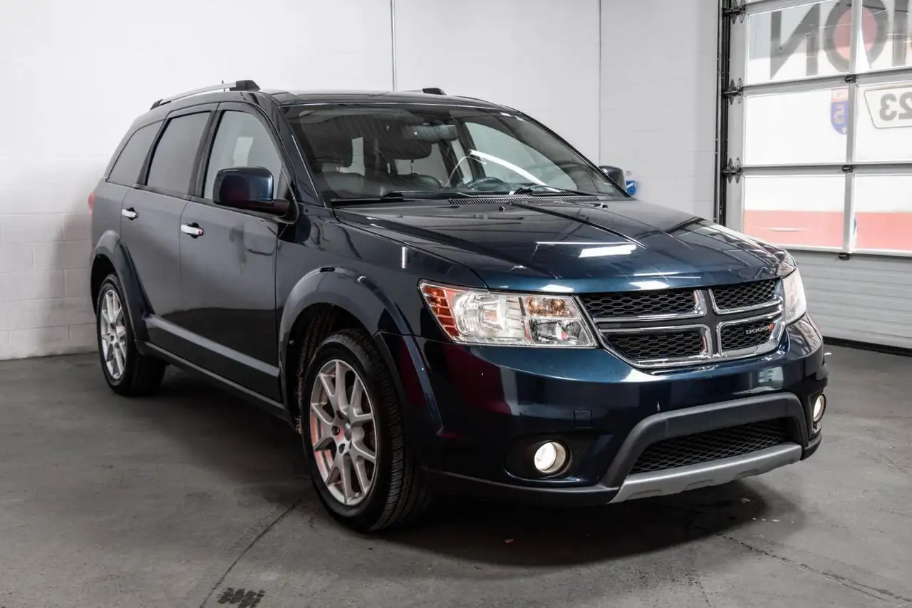Dodge Journey снимка Dodge Journey