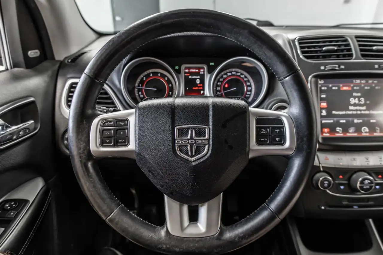 Dodge Journey снимка Dodge Journey