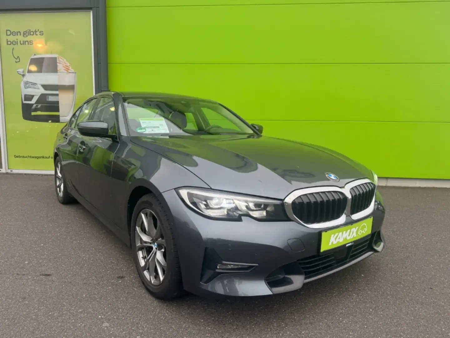 BMW 330 i Lim.Steptronic Sport Line+LED+NAVI+PDC Grigio - 1
