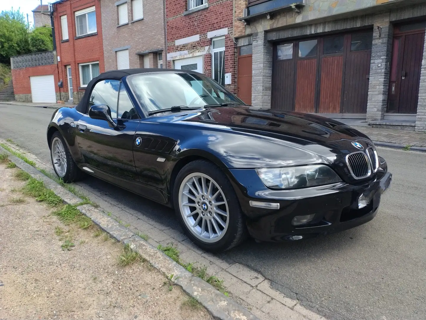 BMW Z3 1.9i phase 2/carpass/historique Noir - 1