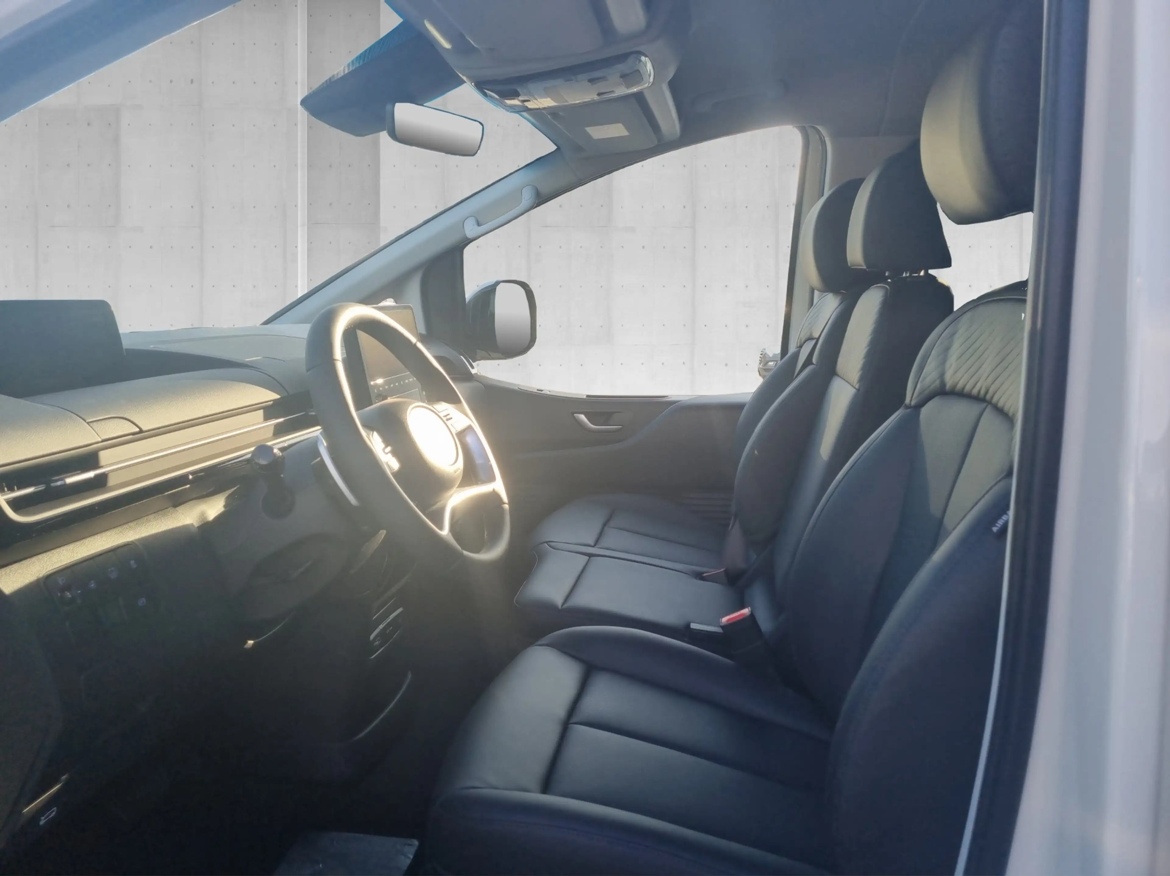 Hyundai STARIA 1.6 T-GDI HEV Prime AT 360°*ACC*AUT*Klima — photo 7