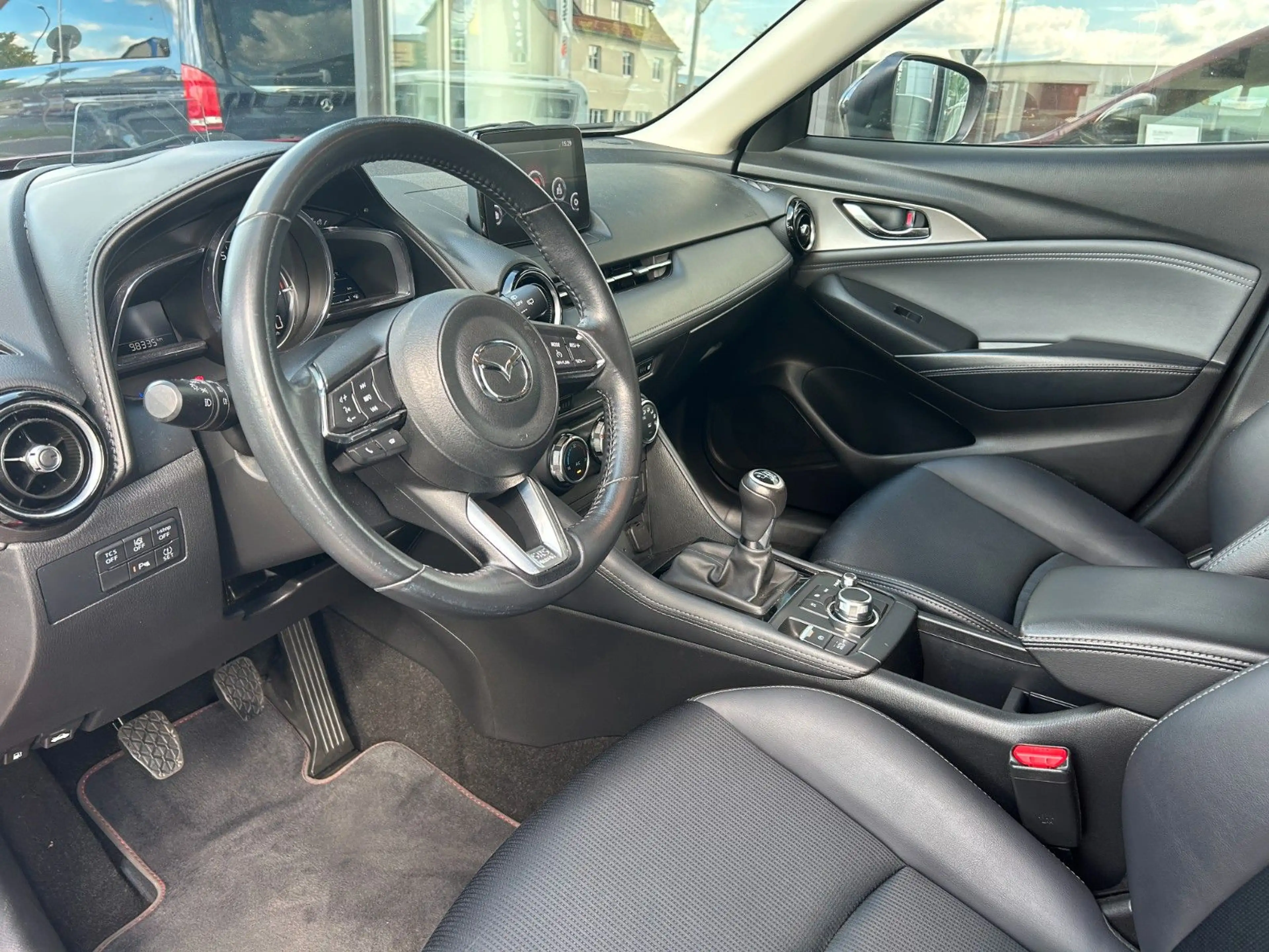 Mazda CX-3 Sports-Line, HEAD-UP, FWD, KEYLESS — photo 10