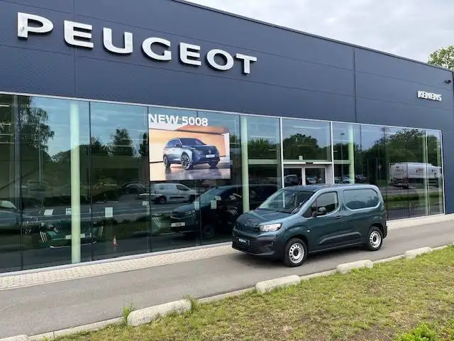 Peugeot Partner 1.2Benzine 110PK M6