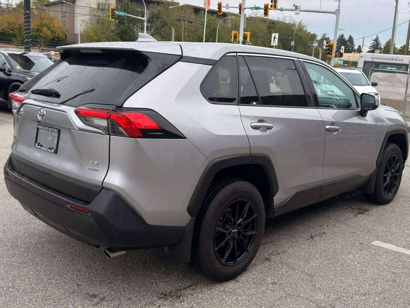 2024 Toyota RAV4 — view 5