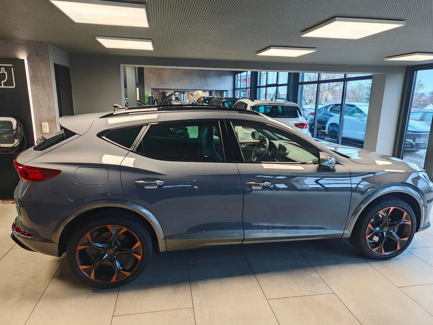CUPRA Formentor VZ1.4 e-Hybrid Priority PANO|ACC|LEDER Gris - 2
