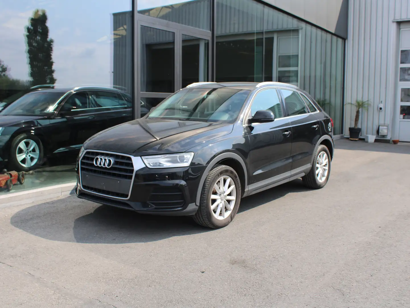 Audi Q3 Q3 2.0 TDI-AIRCO-SPRAAKB-NAVI-TEL-PDC-CRUISE C Zwart - 1