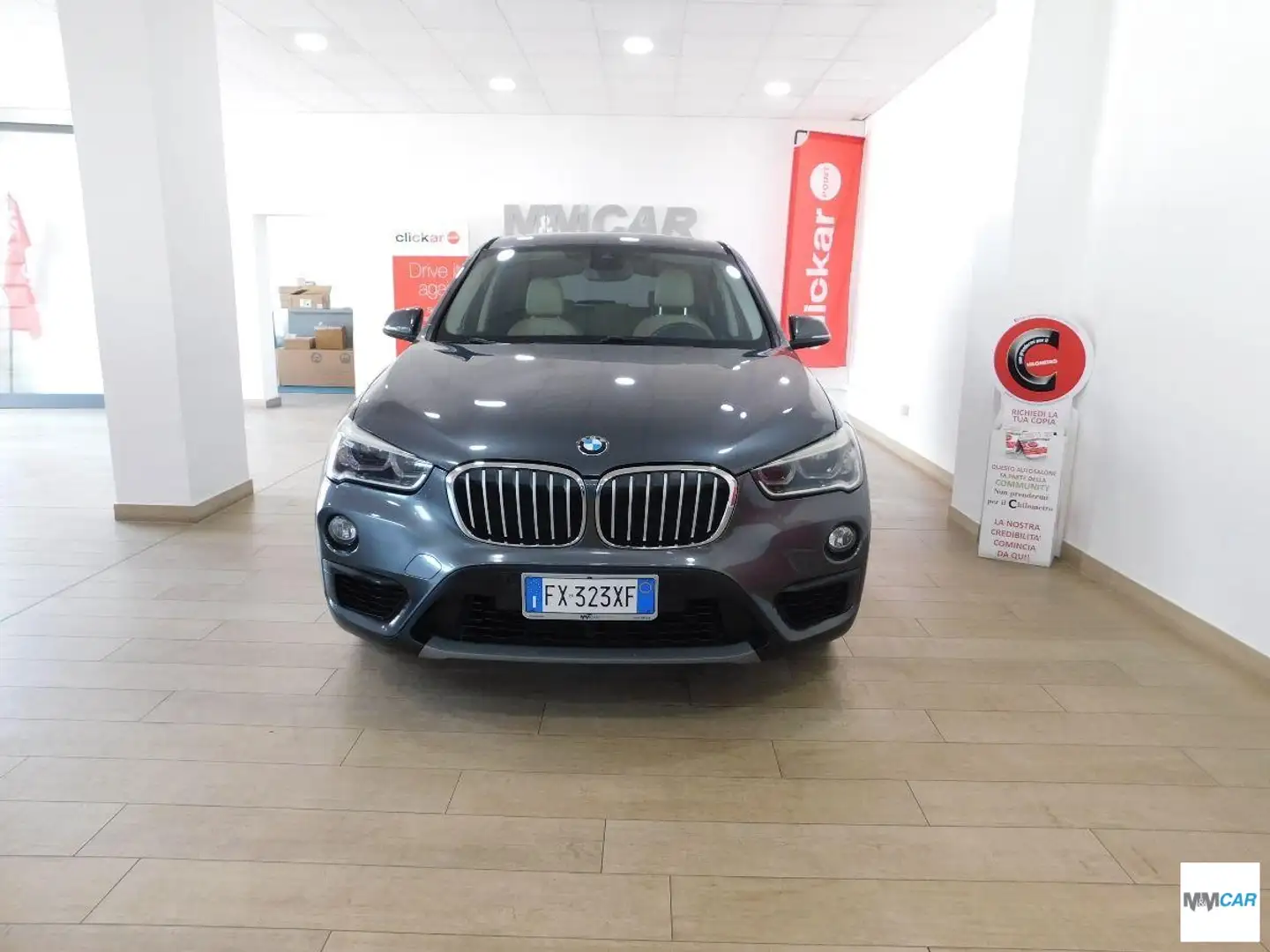 BMW X1 sDrive18d Advantage Grigio - 2