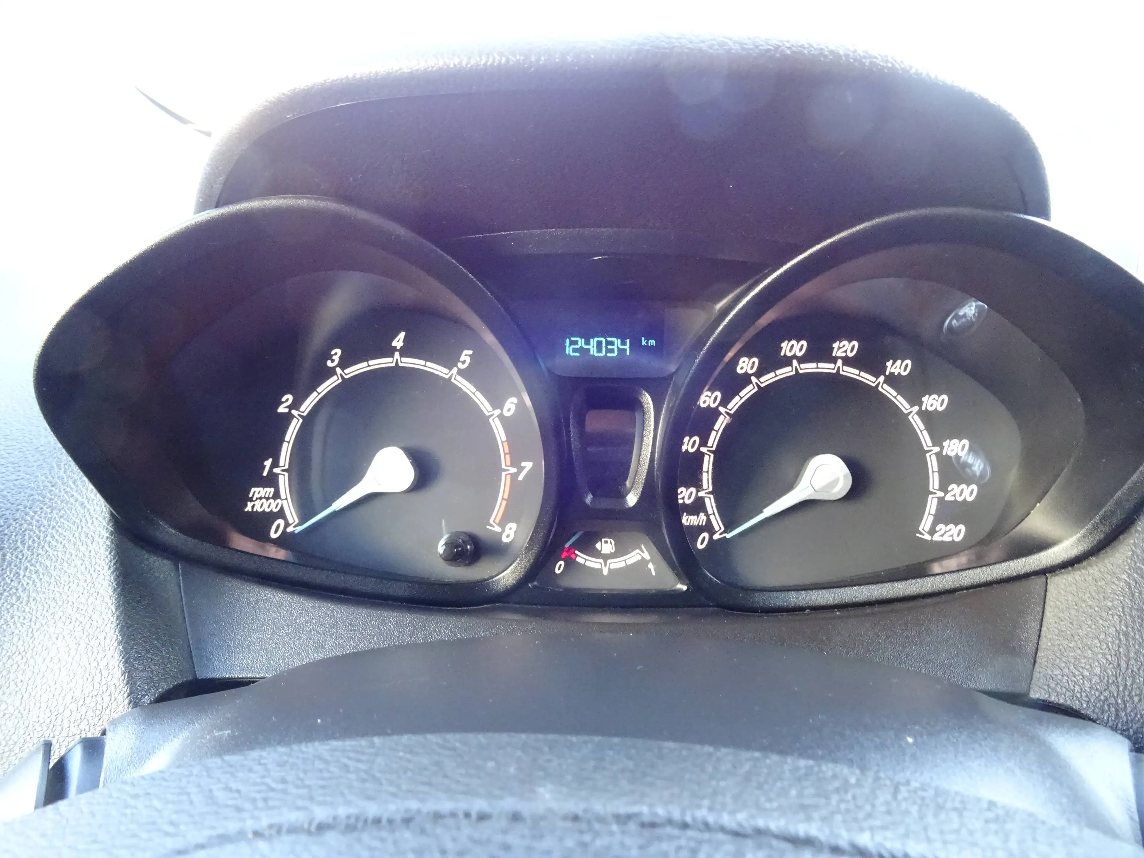 Ford Tourneo Courier Tourneo Courier 1.0 EcoBoost Sport — photo 9