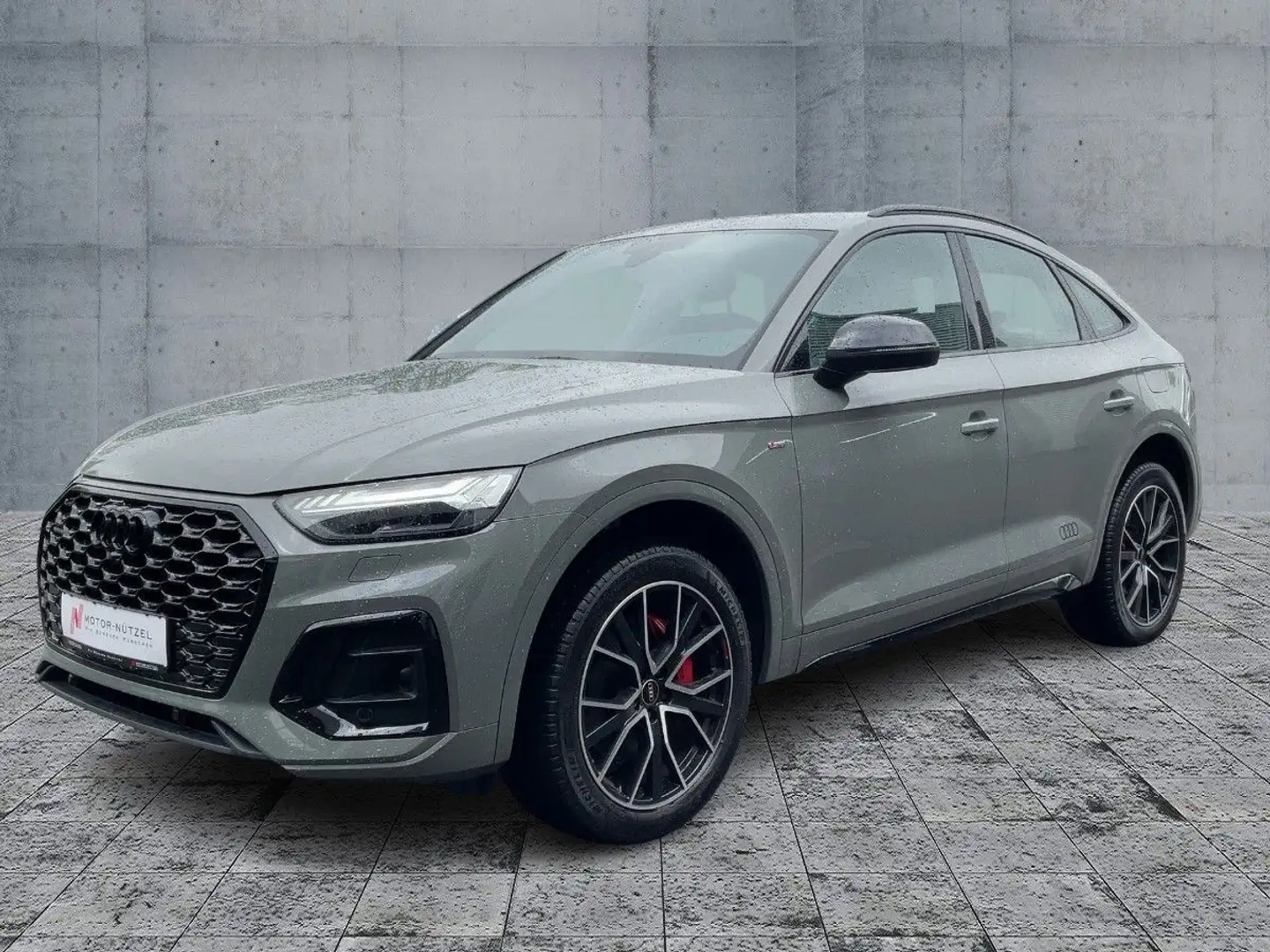 Audi Q5 55 TFSI e QU EDITION ONE NAVI+B&O Grau - 2