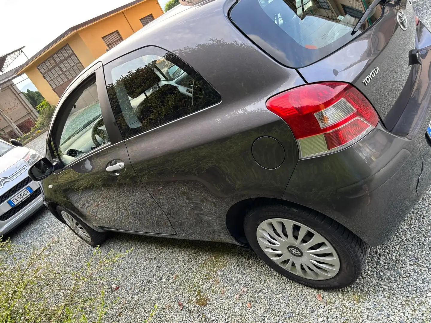Toyota Yaris Yaris II 2005 3p 1.3 dual Sol Grigio - 2