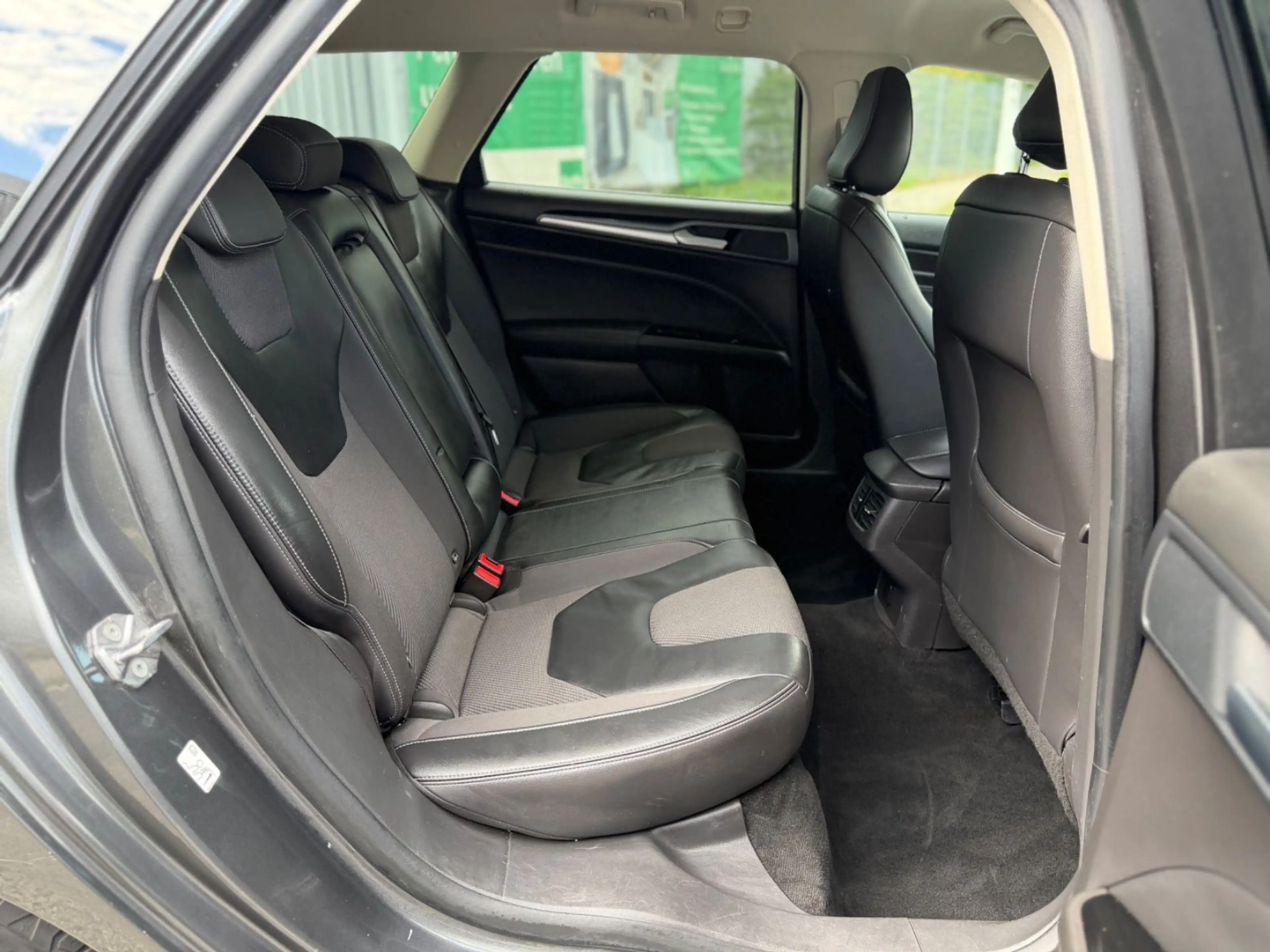 Ford Mondeo Turnier Titanium*LED*NAVI*TÜV* — photo 14