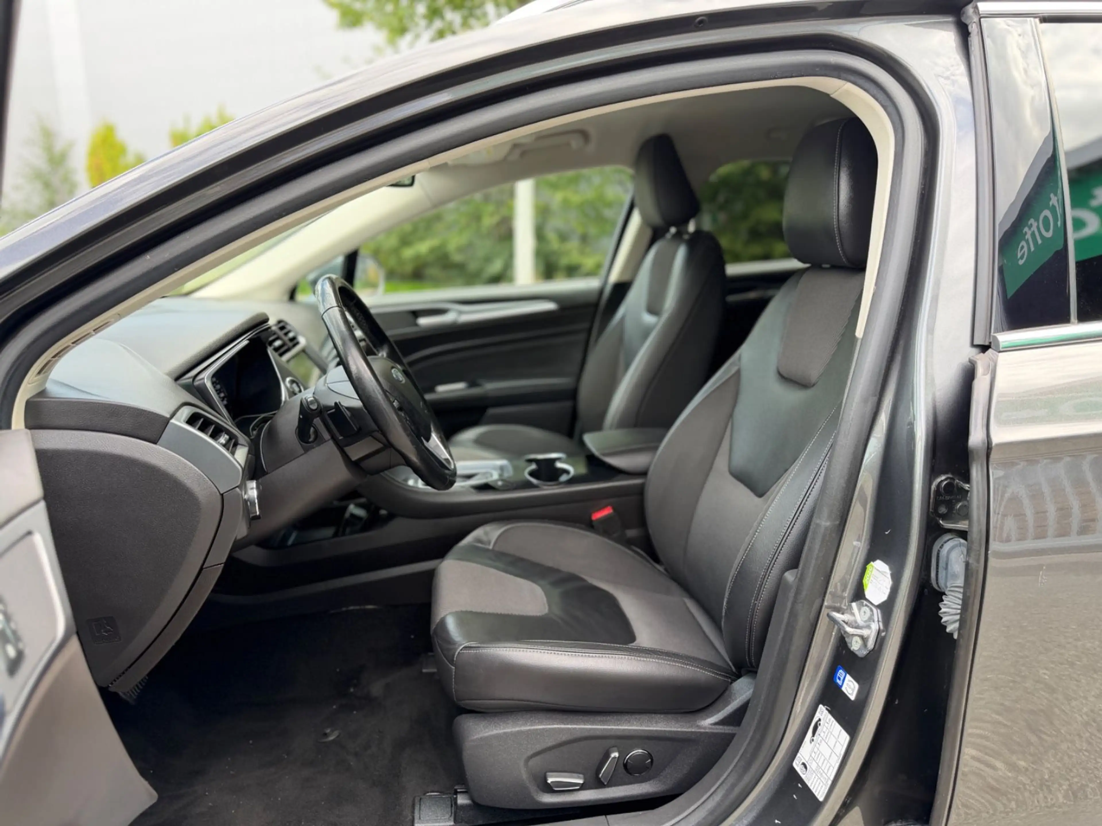 Ford Mondeo Turnier Titanium*LED*NAVI*TÜV* — photo 8