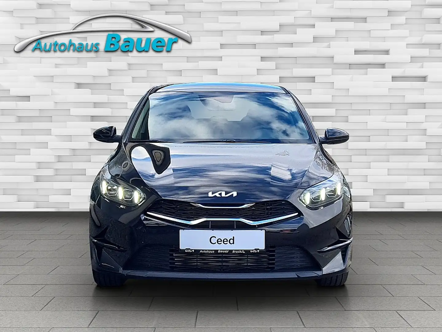 Kia Ceed / cee'd ceed 1,5 TGDI Silber P2 Negro - 2