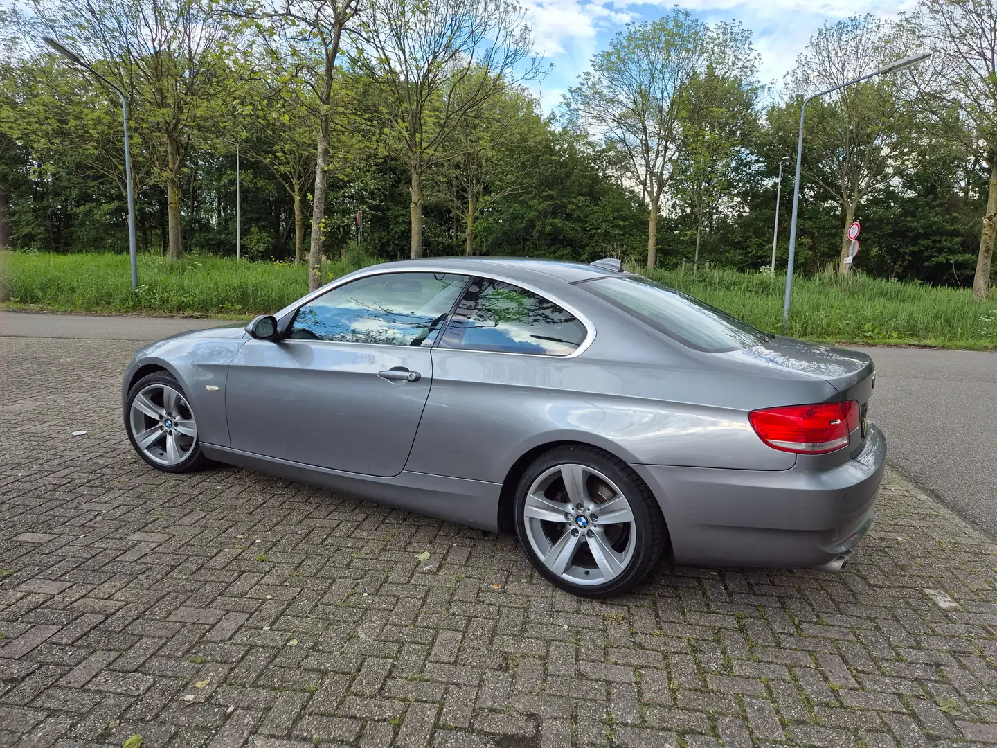 BMW 325 325i High Executive Grijs - 2