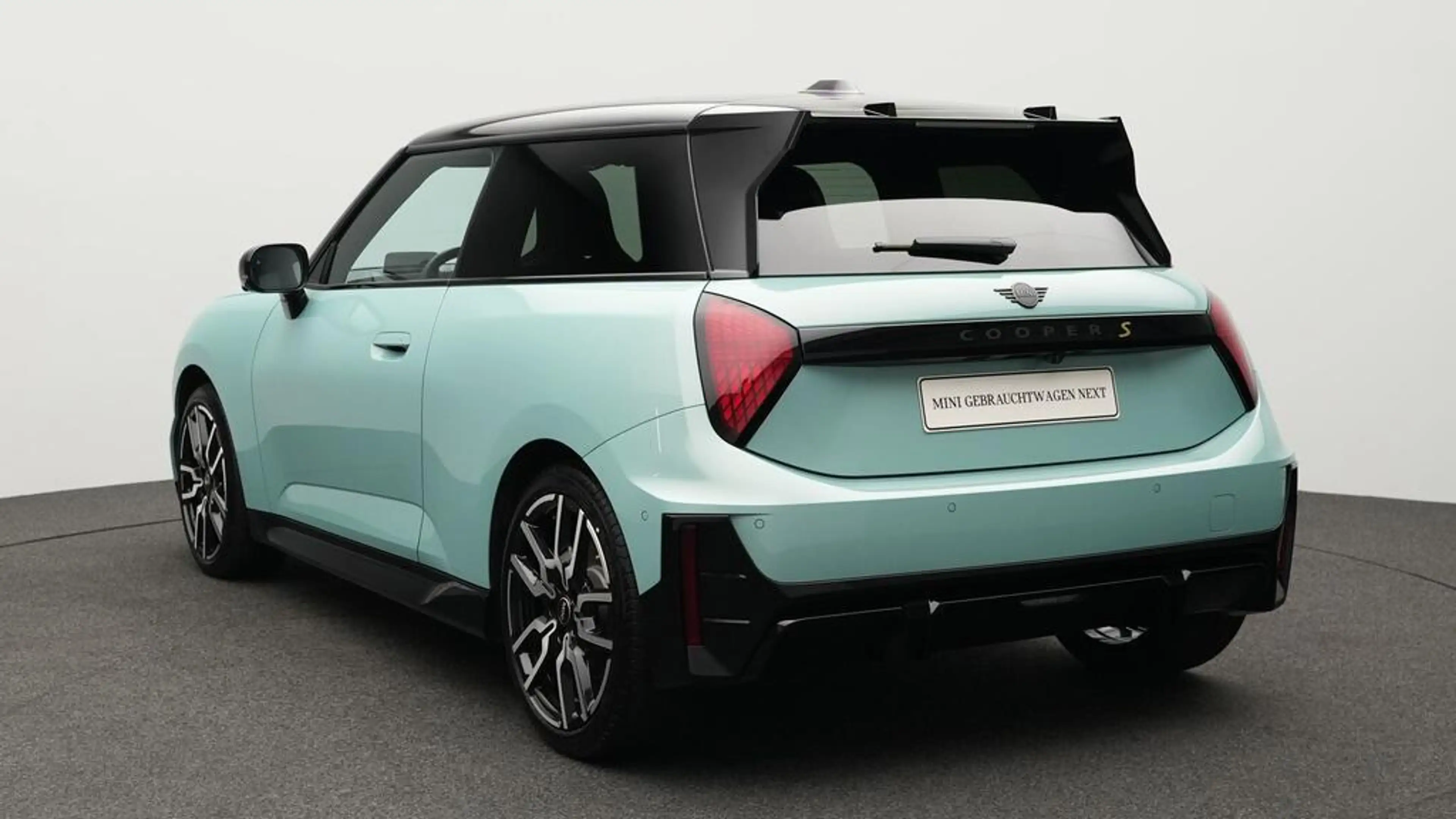 MINI Cooper SE John Cooper Works Trim — photo 6