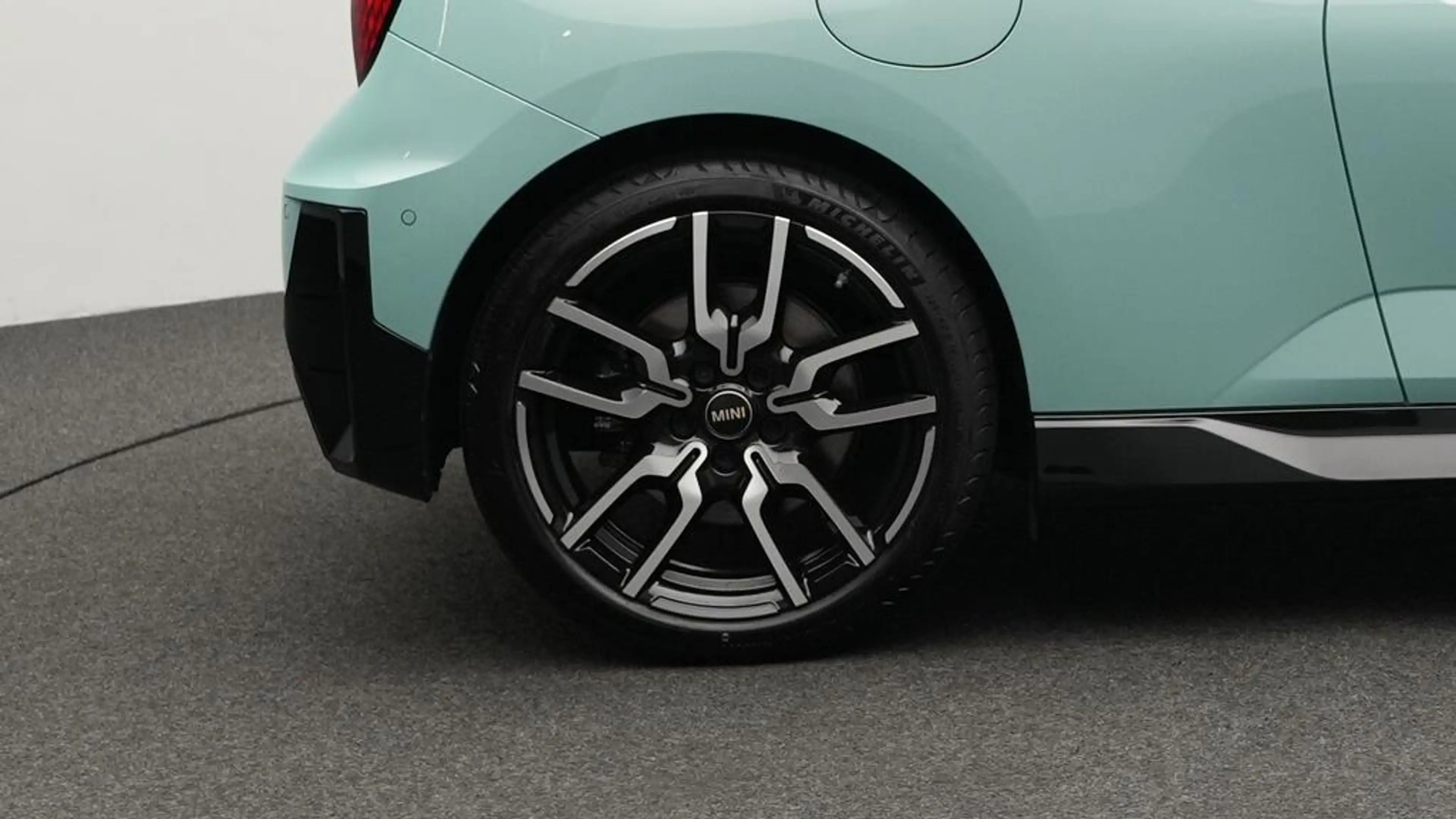 MINI Cooper SE John Cooper Works Trim — photo 10