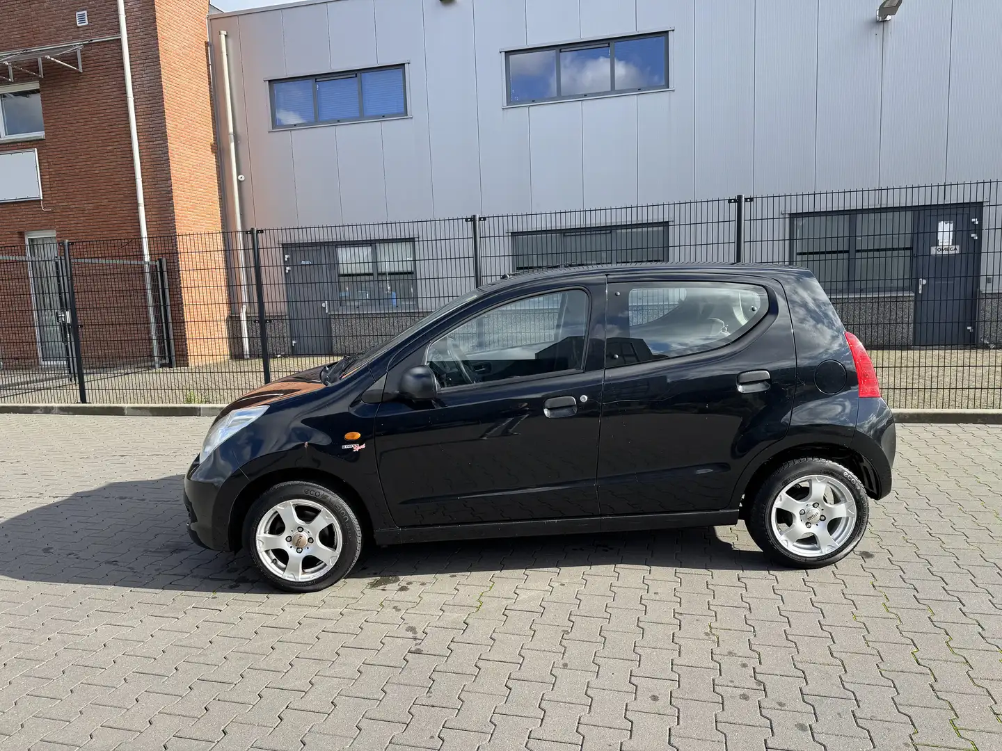 Suzuki Alto 1.0 Comfort Plus Zwart - 2