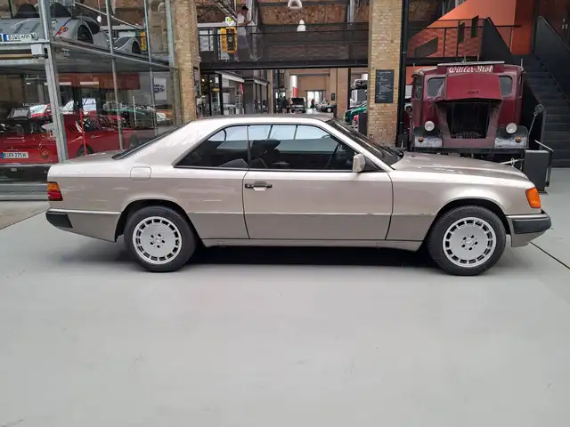Mercedes-Benz CE 230 W124 C