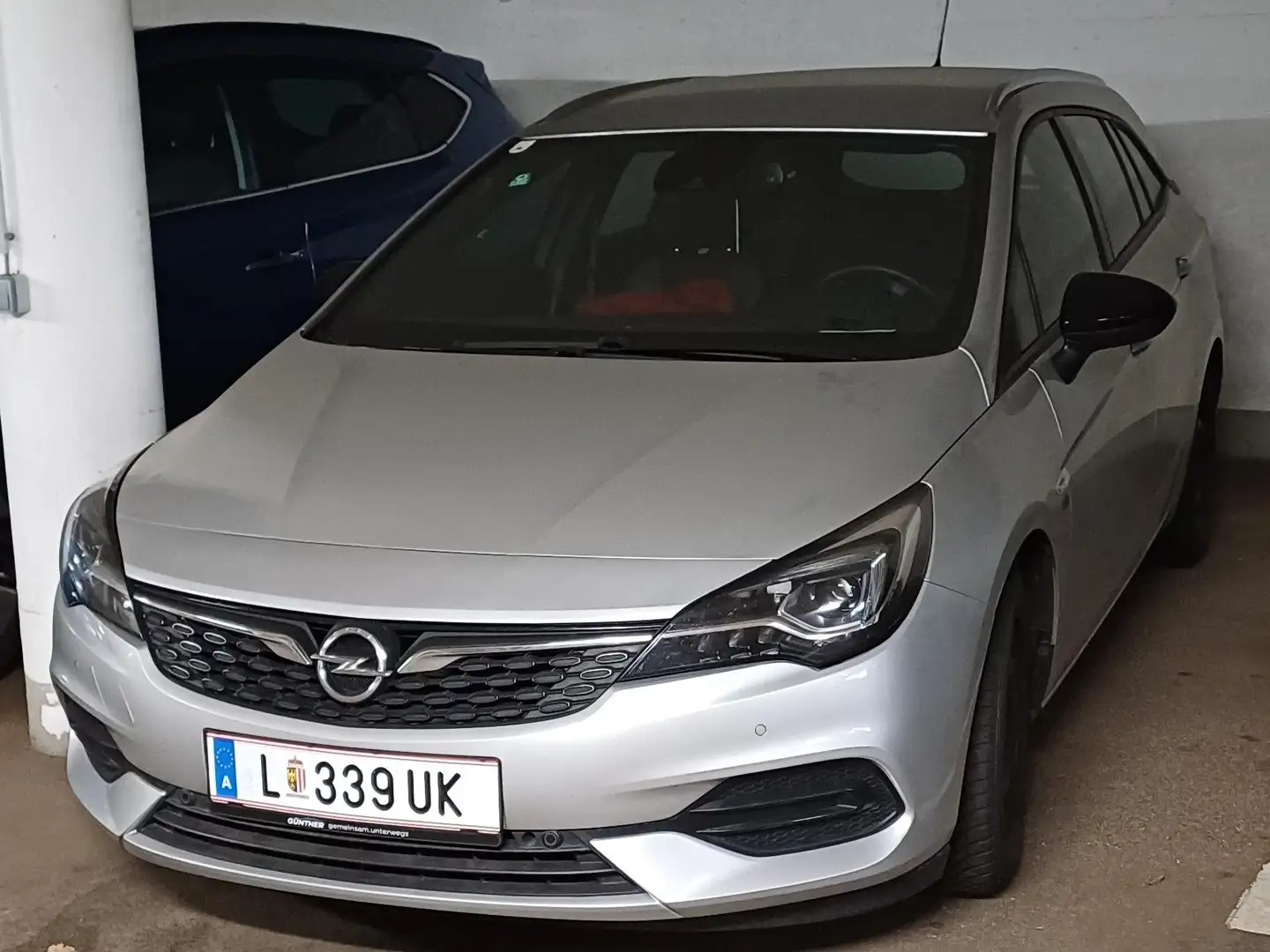 Opel Astra Sports Tourer - 2
