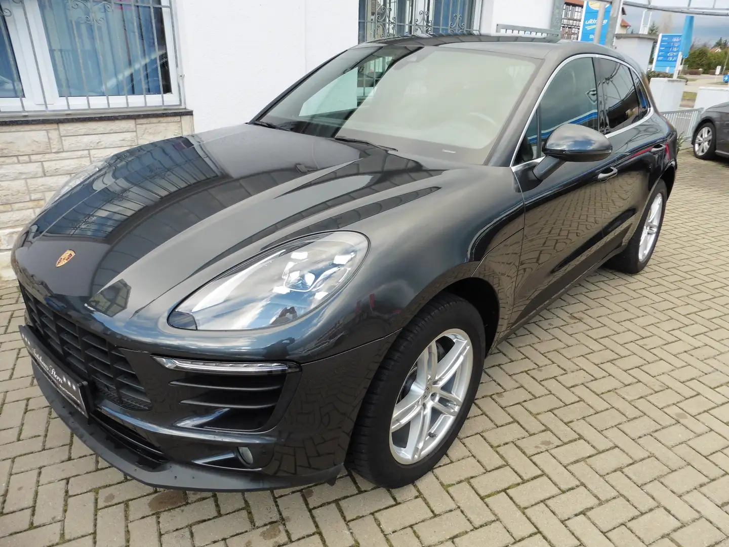 Porsche Macan 2,0 mit Approved bis 10/2026*LED*NAVI*Alcantara... Grau - 1