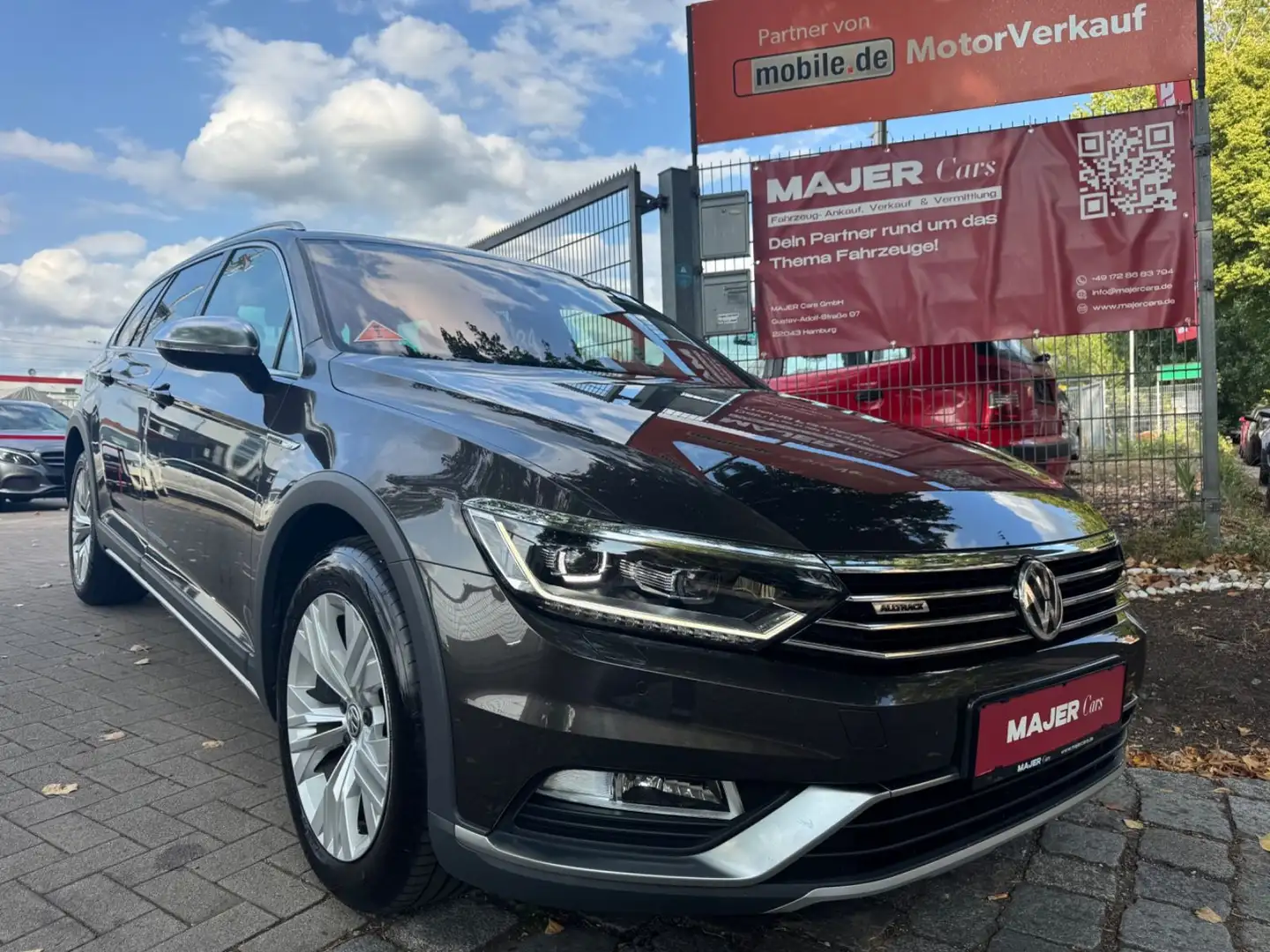Volkswagen Passat Alltrack *PANORAMA*LED*360*AHK Schwarz - 1
