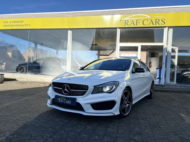 Mercedes-Benz CLA 200 CLA 200 d AMG LINE / PANORAMA / CARPASS / GARANTIE