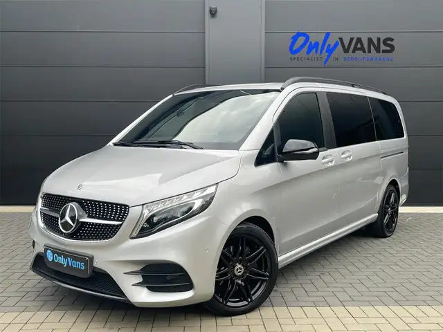 Mercedes-Benz V 300 D / AMG Pack / Dub Cab / Aut.